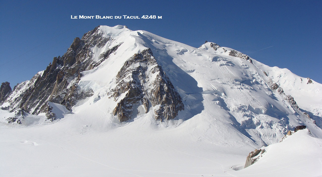 Le Mont Blanc du Tacul avec un guide de haute montagne