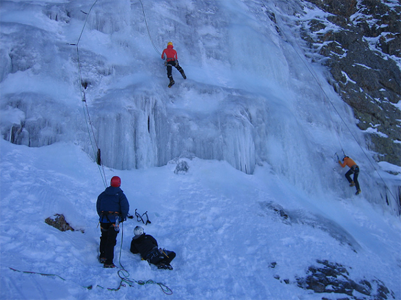 Initiation cascade de glace à l’Alpe d’Huez